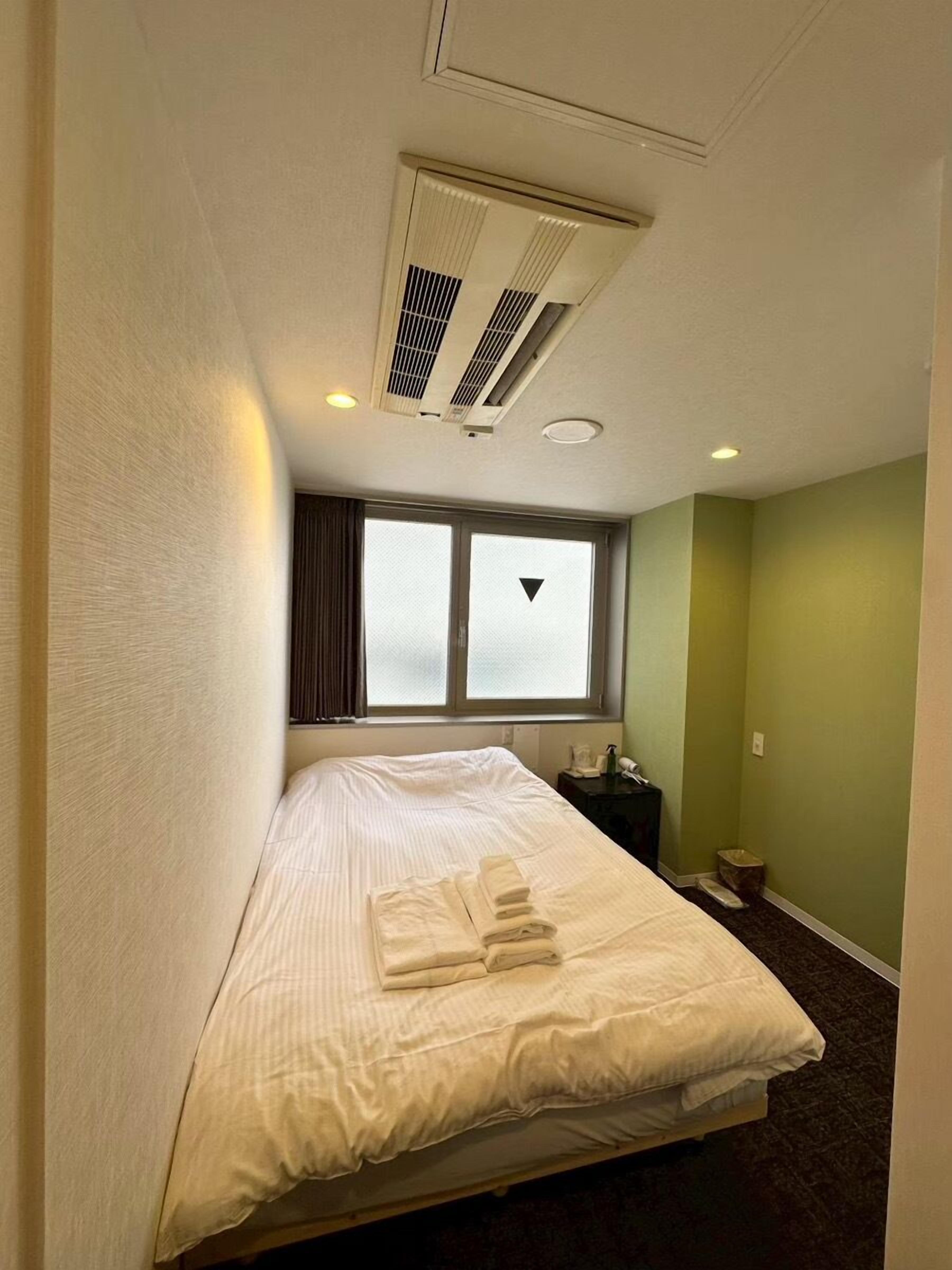 Habitación doble, para no fumadores (With Bathroom and Toilet) | Wifi gratis y ropa de cama 