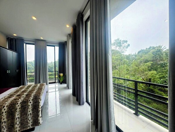 2 bedrooms, iron/ironing board, WiFi, bed sheets - Spacious 2-bedroom villa in wonderful Polonnaruwa with Bathtub, AC (Lakshauyana)