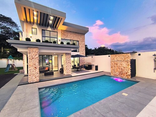 Arenal Harmony Villa - Private heated pool!