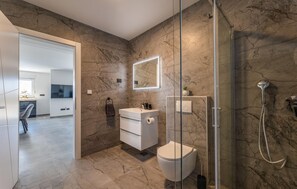 Een douche, een haardroger