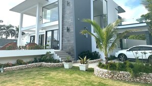 Exterior - Modern Oceanfront  4-bedroom house with pool, WiFi, AC in lovely town of Cabrera (Dominican Republic)