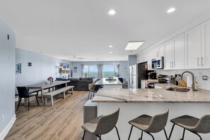 Fridge, microwave, oven, stovetop - North Myrtle Beach, Oceanfront 7BR, Sleeps 16: Pool, Hot Tub, Game Room (North Myrtle Beach)