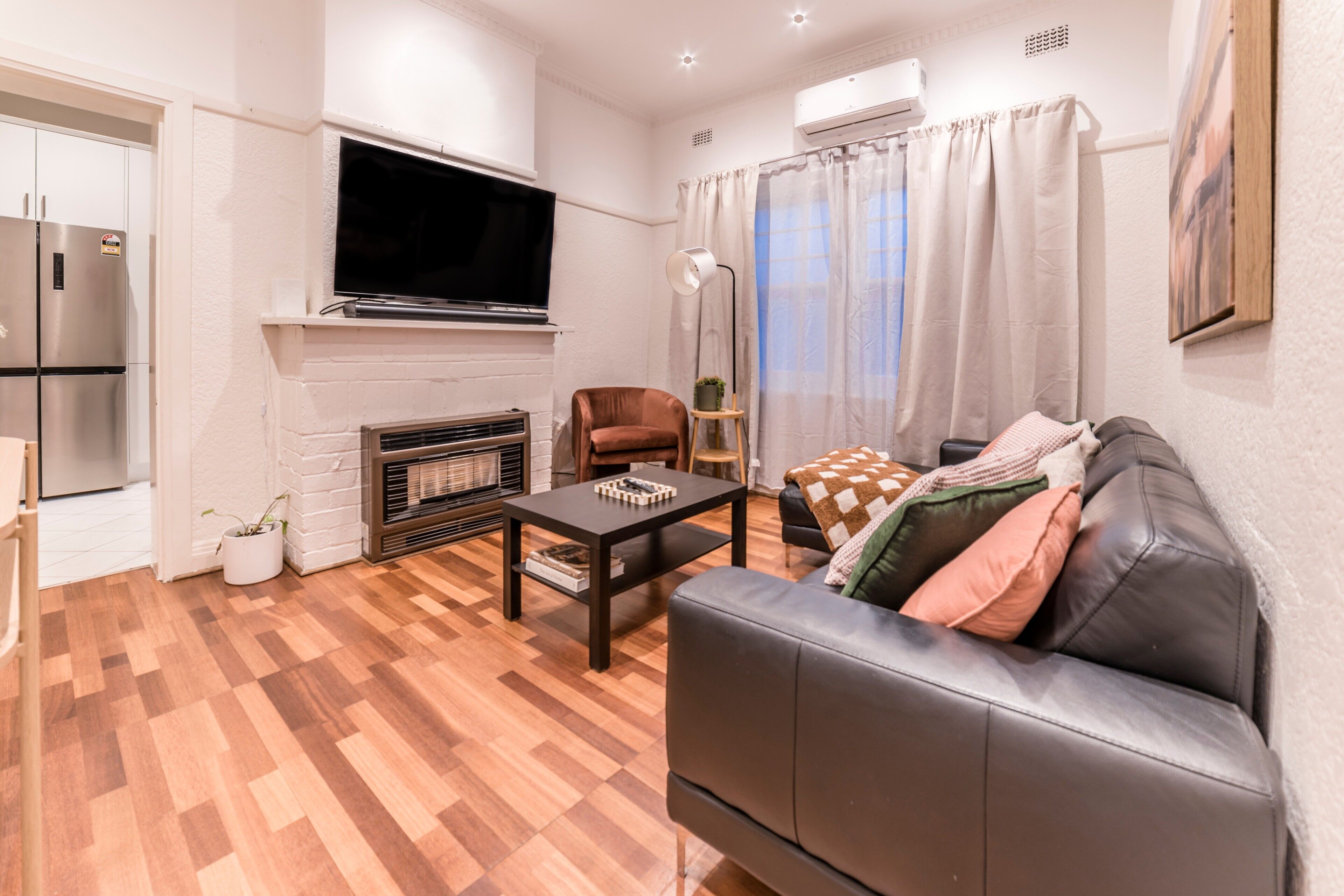 Smart TV, stereo