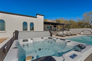 Bain à remous extérieur