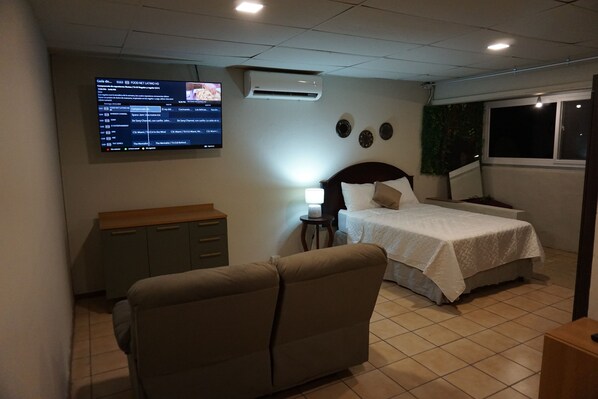 1 Schlafzimmer, Schreibtisch, Bügeleisen/Bügelbrett, WLAN