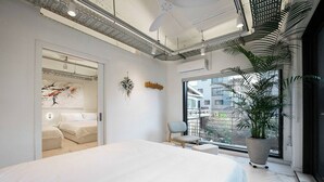 ทาวน์โฮมสำหรับครอบครัว, วิวภูเขา | 3 ห้องนอน, ห้องเก็บเสียง, Wi-Fi ฟรี