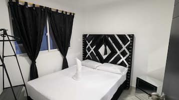 5 bedrooms, free WiFi, bed sheets