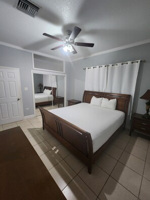 3 bedrooms, iron/ironing board, free WiFi, bed sheets