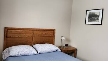 3 bedrooms, WiFi, bed sheets