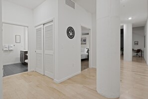 1 Schlafzimmer, Schreibtisch, Bügeleisen/Bügelbrett, kostenloses WLAN