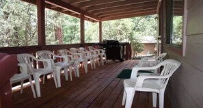 Terrace/patio - Northwoods (#12) Cabin in the Pines (Pinetop-Lakeside)