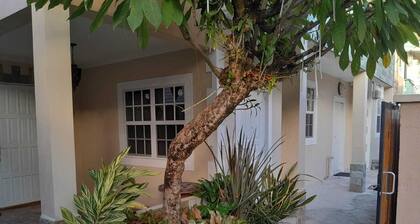 Cozy 1-bedroom apartment with AC, WiFi kitchen in the Capital City, Georgetown