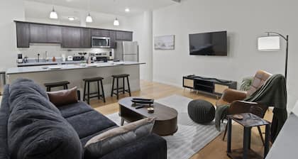 Central Downtown Apartment - 1BR