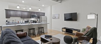 Central Downtown Apartment - 1BR