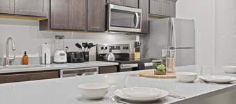 Central Downtown Apartment - 1BR