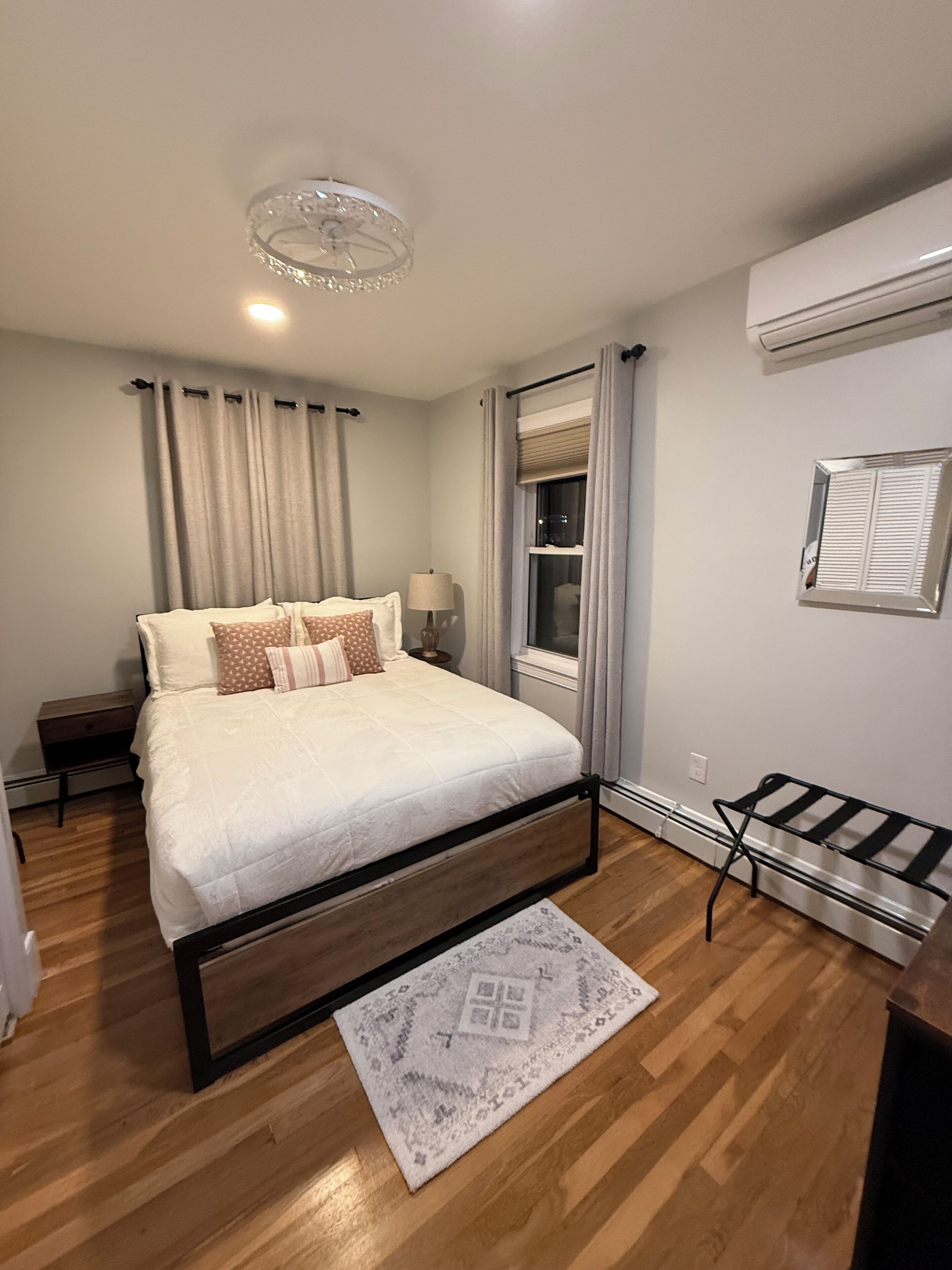 3 多间卧室、办公桌、熨斗/熨衣板、旅行婴儿床