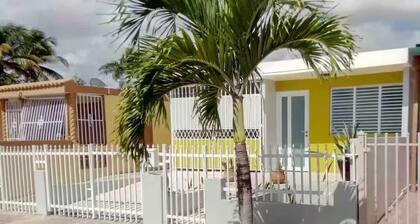 Cozy Full House Near the Airport with WiFi and AC-Perfect for Comfortable Stay