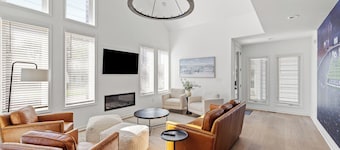 Modern Game Day 6 Bedroom 6 Bath House with Modern Amenities and Large Swim Spa