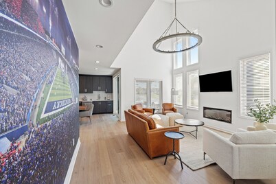 Modern Game Day 6 Bedroom 6 Bath House with Modern Amenities and Large Swim Spa