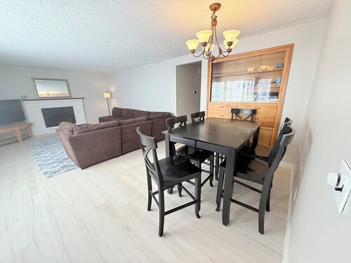 Peaceful and Welcoming 3 bedroom/1.5 bath home conveniently located!