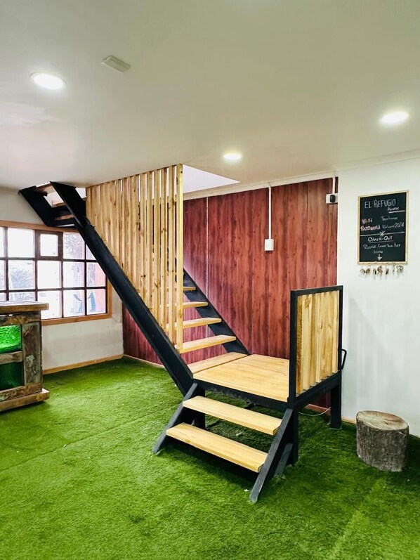 Reception - Hostal El Refugio (Natales)