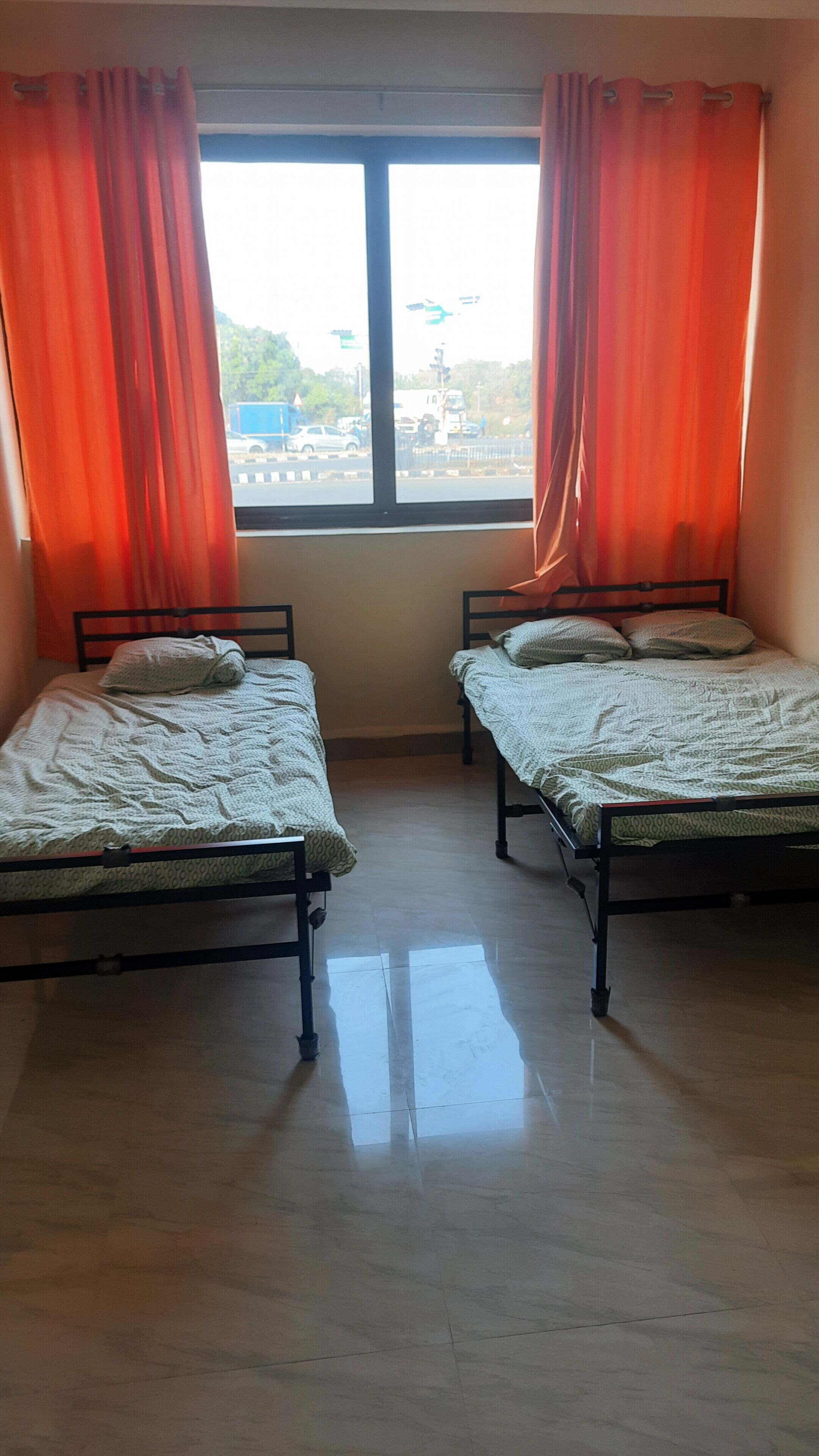 2 bedrooms, bed sheets