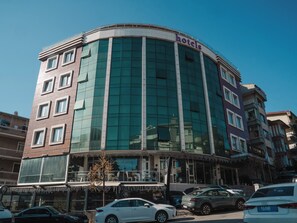 숙박 시설 정면