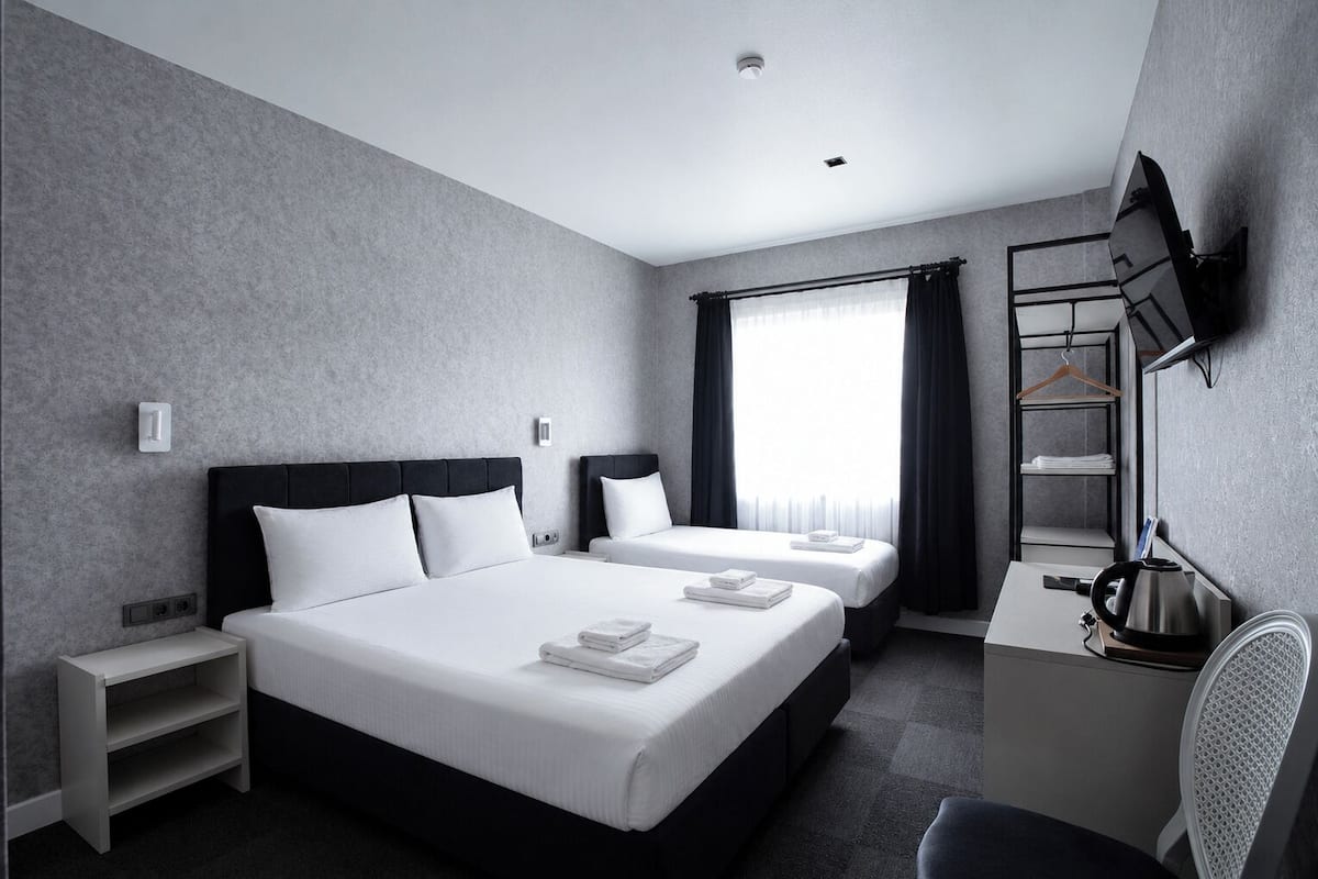 Ropa de cama de alta calidad y minibar