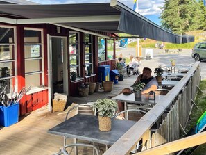 House | Outdoor dining - 2 Person Holiday Park Home in Vaxholm (Vaxholm)