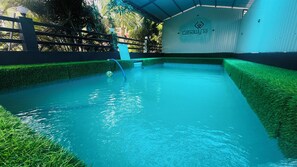 Piscine extérieure