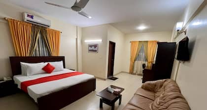 Hotel 7 DHA