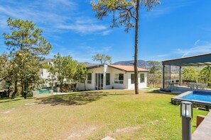 숙박 시설 정면