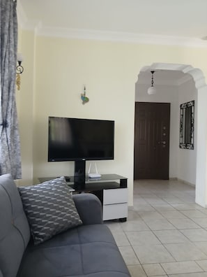 Villa, 4 Bedrooms, Smoking, Private Pool | Living room