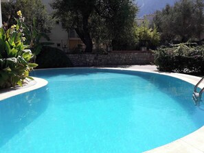 Villa, 4 habitaciones, fumadores, piscina privada | Piscina | Una piscina al aire libre