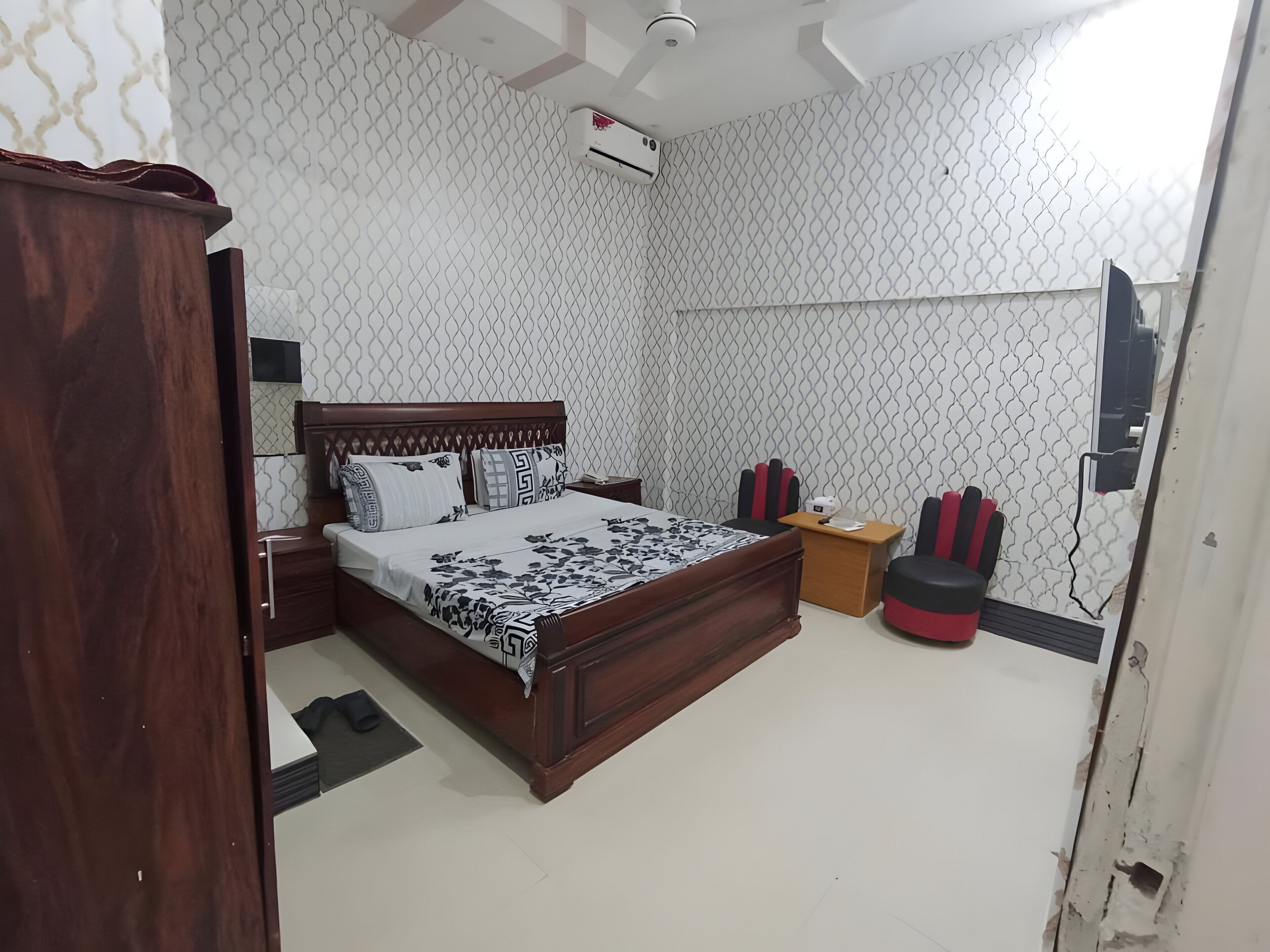 Double or Twin Room, City View | Free WiFi