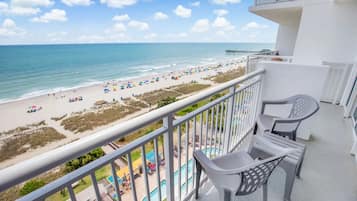 Signature Condo, 2 Bedrooms, Kitchen, Beach View | Balcony