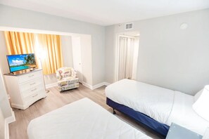 Signature Condo, 2 Bedrooms, Kitchen, Beach View - Atlantica 753 (Myrtle Beach)