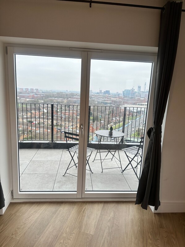 Apartment, 2 Bedrooms, Balcony, City View | Balcony