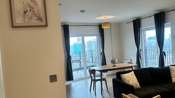 Apartment, 2 Bedrooms, Accessible, Balcony | Living room