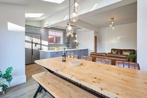 House | 5 bedrooms - Host Stay Peasholm Place (Scarborough)