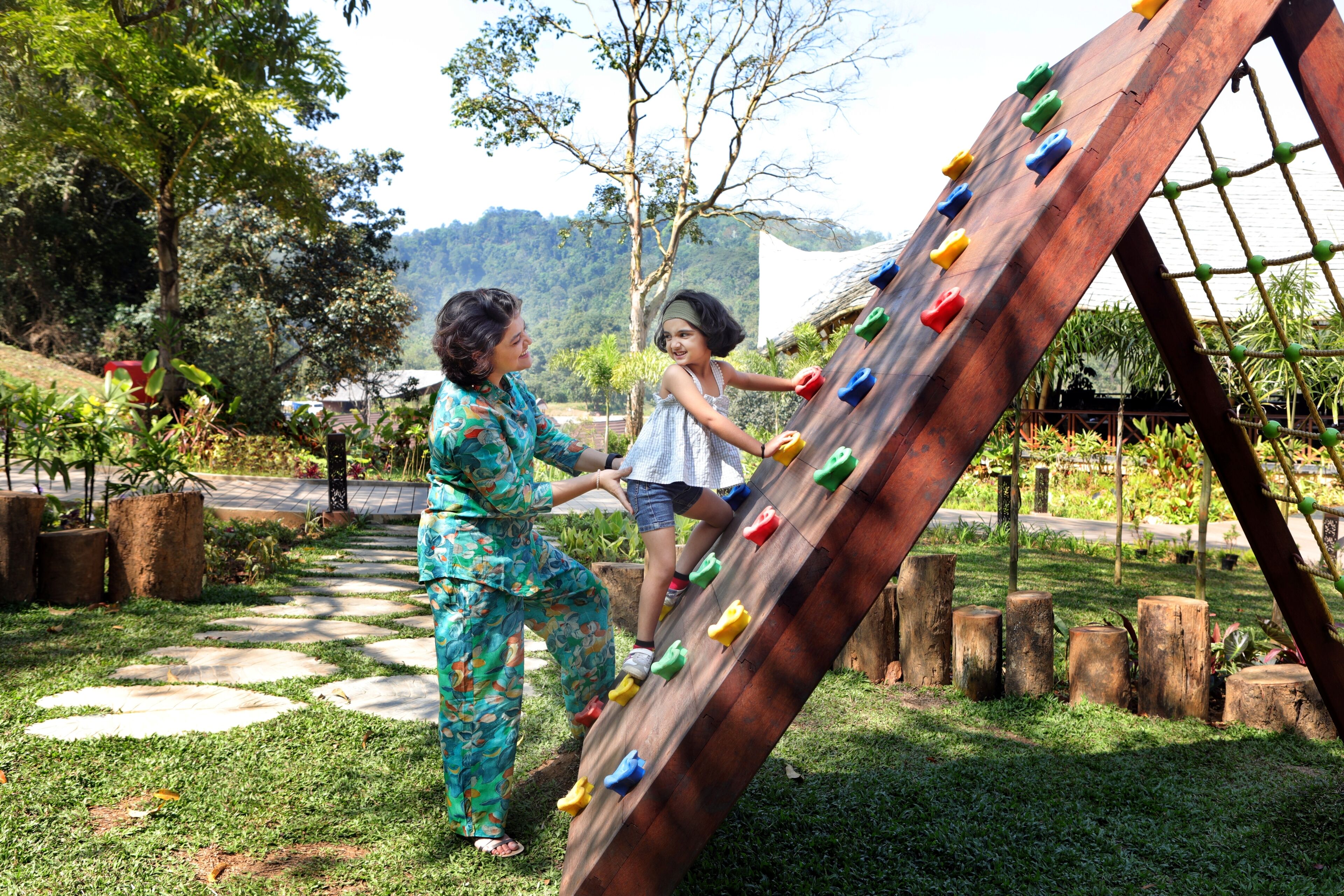 Children’s play area – outdoor