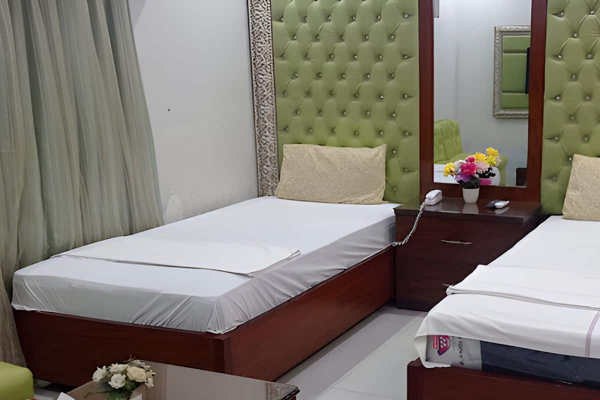 Deluxe kamer, 1 twee- of 2 eenpersoonsbedden | Badkamer | Zeep