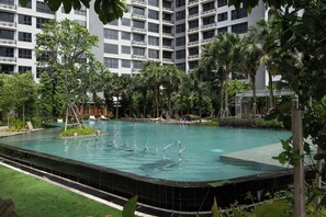 Outdoor pool - Agile Skyline Suites By PSM (Kuala Lumpur)