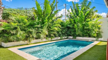 House (4 Bedrooms) | Front of property