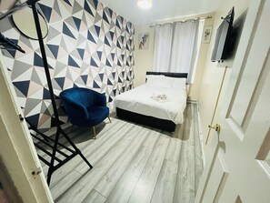 2 bedrooms, WiFi, bed sheets