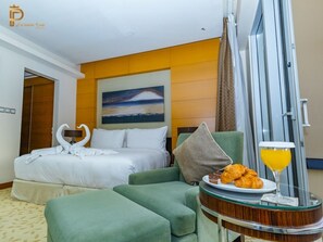 1 soverom, safe på rommet, skrivebord og strykejern/-brett