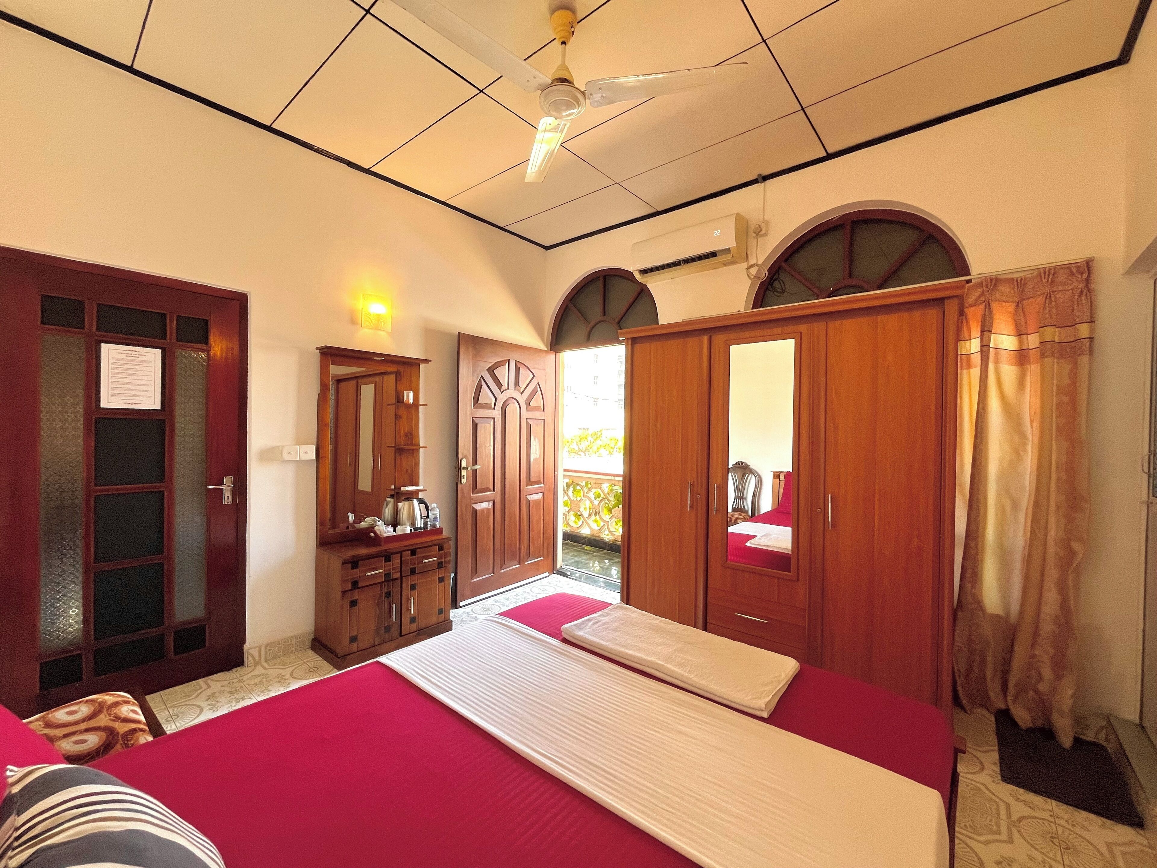 Deluxe Double Room, Partial Ocean View | Free WiFi