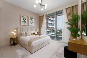 1 bedroom, in-room safe, iron/ironing board, free WiFi - Serene Retreat w/ Golf Course Views in Dubai Hills (Dubai)