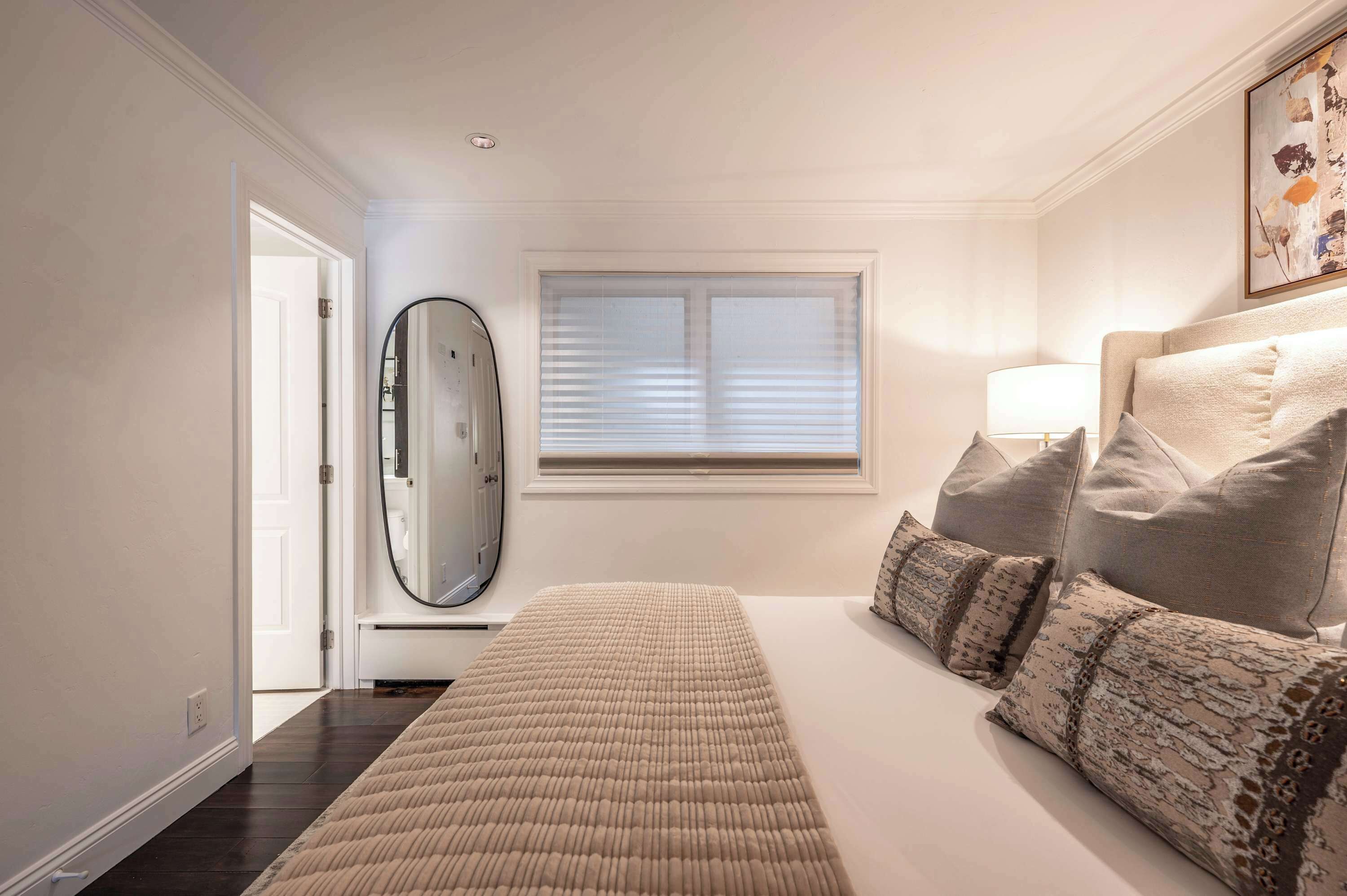 1 bedroom, in-room safe, desk, iron/ironing board