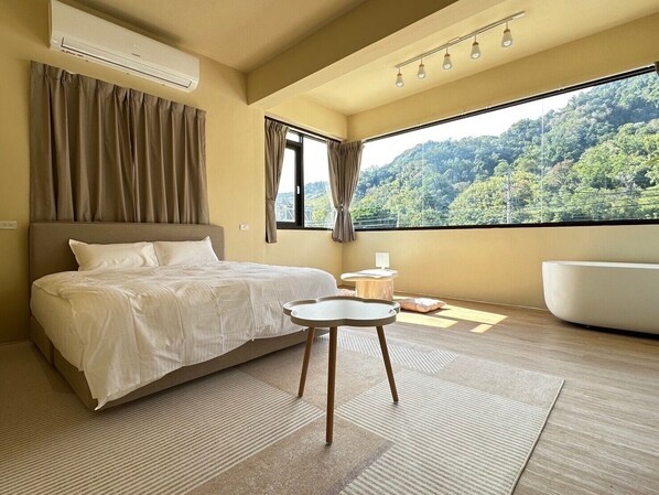 Deluxe Double Room, Mountain View | Free WiFi - Here after us (Dahu)